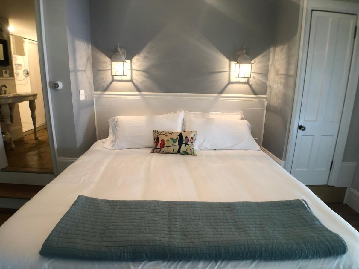 Mill Pond Bed & Breakfast *